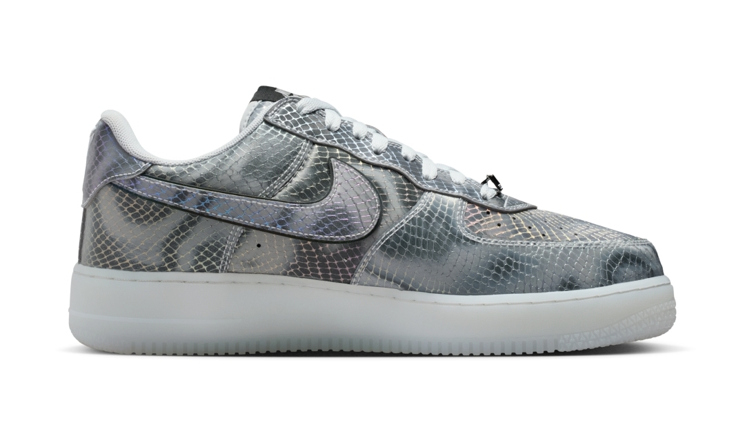 【2025年 12/1 発売】Kobe Bryant × NIKE AIR FORCE 1 LOW PROTRO “Lenticular” (コービー・ブライアント ナイキ エア フォース 1 ロー プロトロ “レンチキュラー”) [II3925-400]