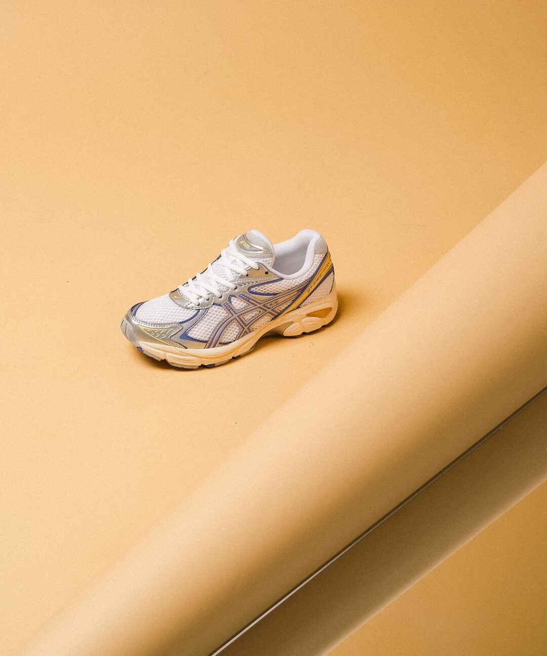 【日本限定カラー・2025年 5月中旬 発売】ASICS GT-2160 “White/Blue Violet” (アシックス) [1203A275.109]