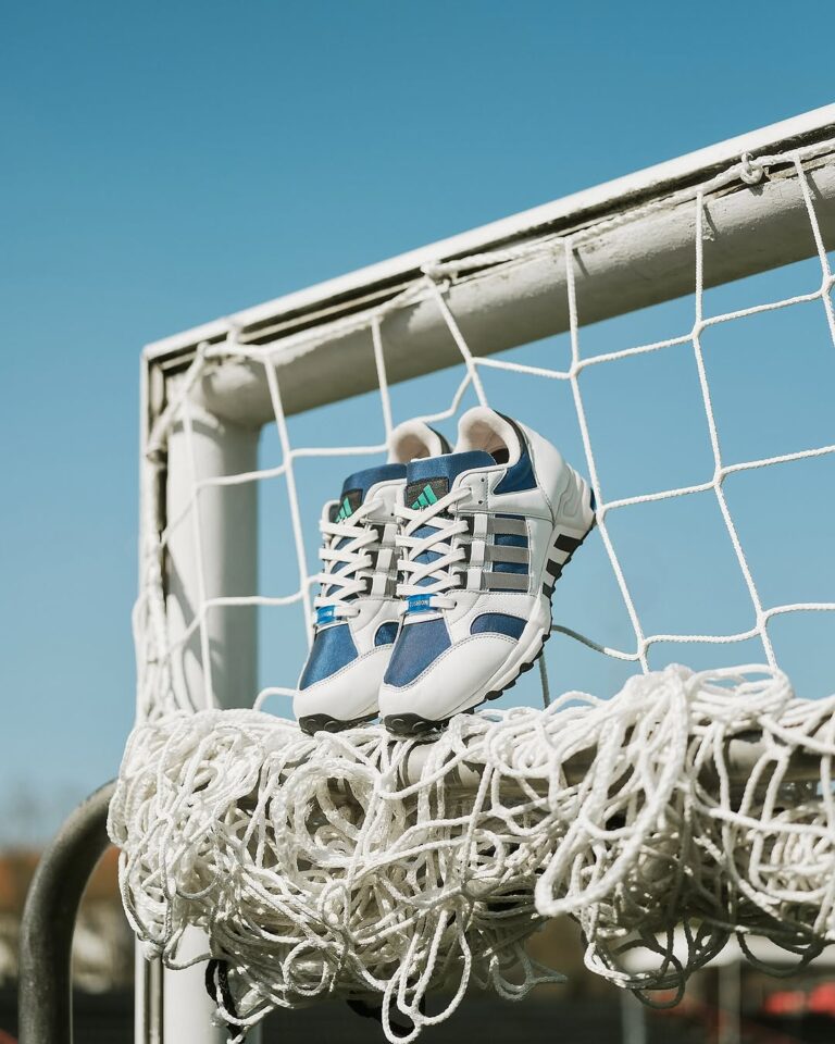 【新品】 adidas originals アディダス 非売品 クッション 2025年 4/17 発売】adidas EQUIPMENT CUSHION 93 “Equipment Blue/Core