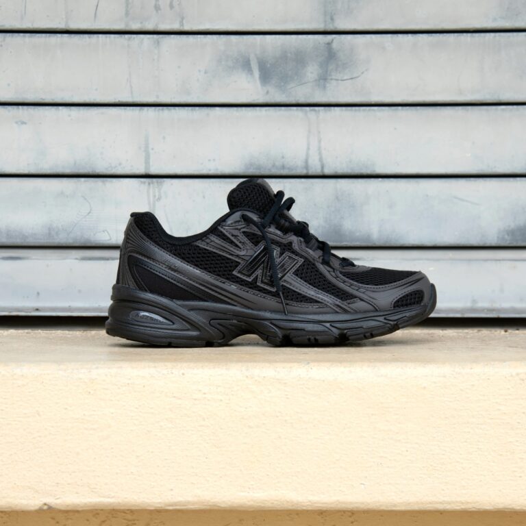 2025年 発売】New Balance U740 BO2 “Black/Black” (ニューバランス