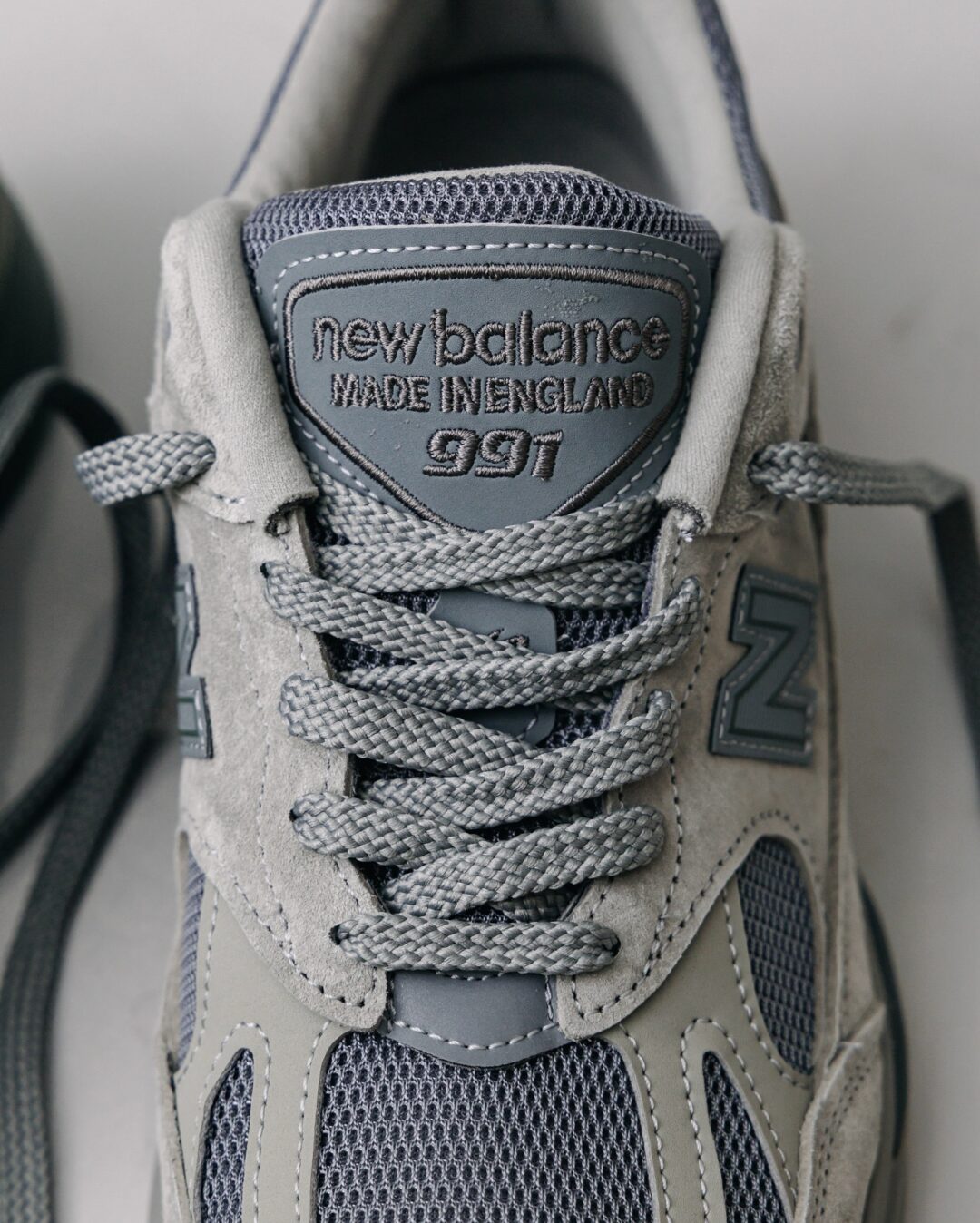 【2025年 5/2 & 5/9 発売】thisisneverthat × New Balance U991 TN2 “Grey” Made in UK (ニューバランス ディスイズネバーザット) [U991TN2]