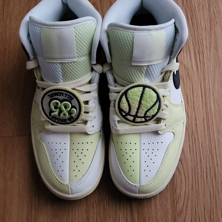 Nike Women's Air Jordan 1 High MM 