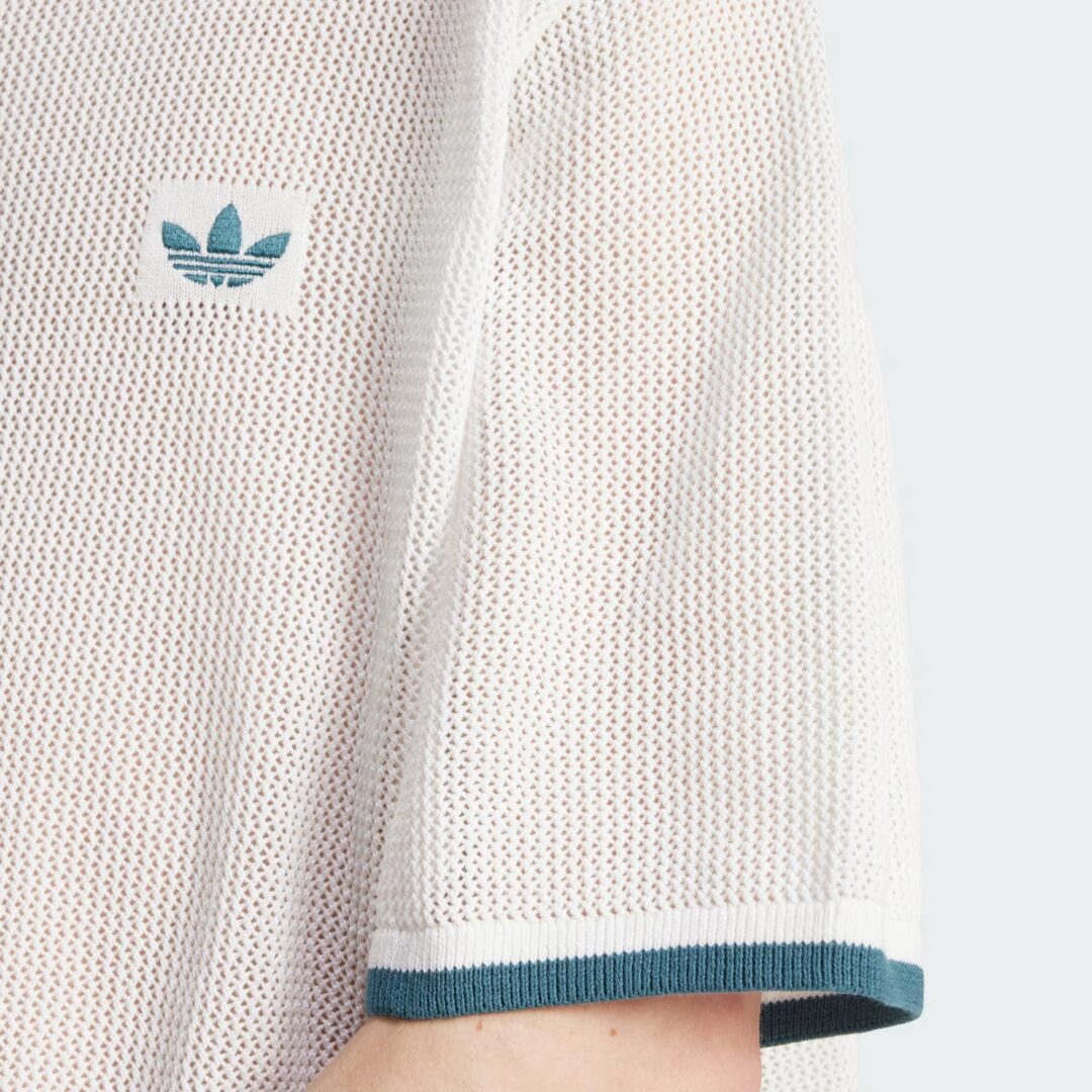 アディダス オリジナルスから気楽に着こなせるデザインの「ボタン ニットシャツ」が発売 (adidas Originals Button Knit Shirt) [KC3526]