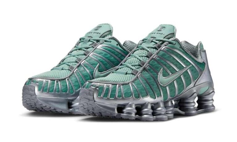 早い者勝ち!!! NIKE ◆ ナイキ W ショックス TL｜AR3566 W SHOX TL AR3566-002（スニーカー）｜NIKE（ナイキ）の