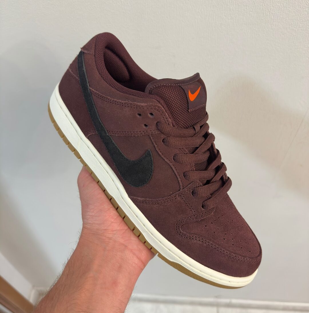 【2026年 春 発売予定】NIKE SB DUNK LOW PRO ISO "Burgundy Crush/Black" (ナイキ ダンク ロー プロ "バーガンディクラッシュ/ブラック") [IO2304-600]