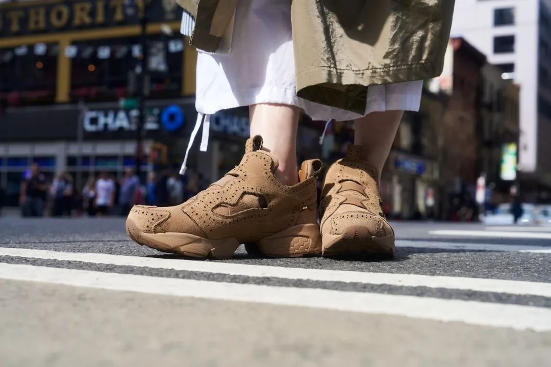 【2025年 5/2 発売】ENGINEERED GARMENTS × REEBOK INSTA PUMP FURY 94 EG “Black/Brown” (エンジニアド ガーメンツ リーボック インスタ ポンプ フューリー “ブルー”) [100217033/100217034]