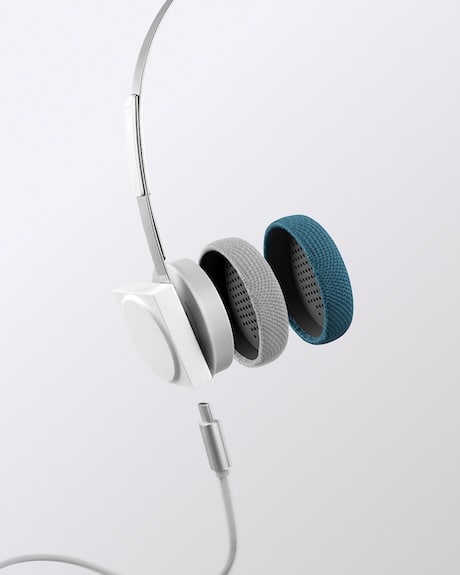 画期的なCDプレイヤーが注目を集めた〈km5〉がヘッドフォンをリリース。〈bPr BEAMS〉で先行発売