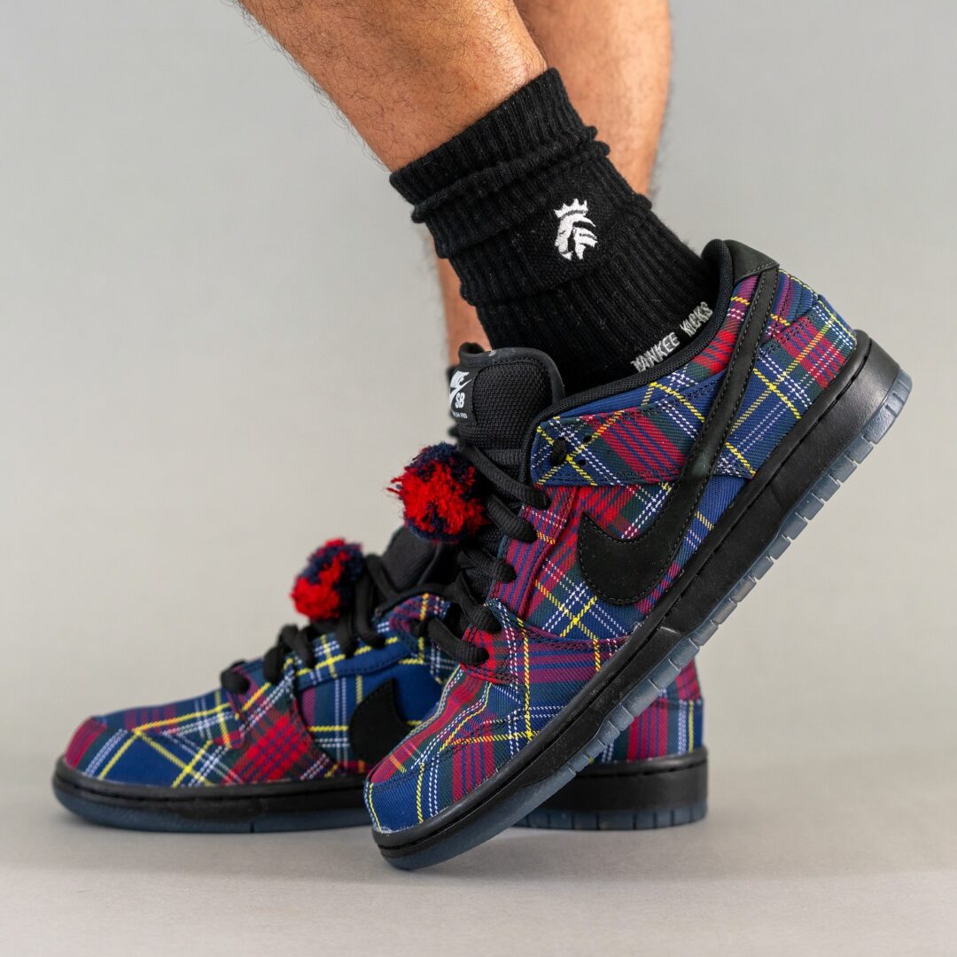【2025年末 発売予定】The Nardwuar × NIKE SB DUNK LOW PRO “Multi/Black” (ナードゥアー ナイキ ダンク ロー プロ “マルチ/ブラック”) [II1493-600]