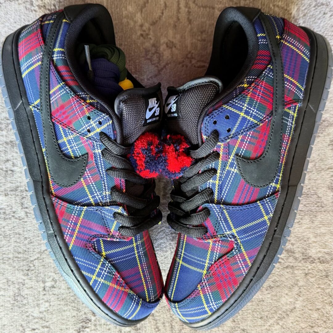 【2025年 12/6 & 12/9 発売予定】The Nardwuar × NIKE SB DUNK LOW PRO “Multi/Black” (ナードゥアー ナイキ ダンク ロー プロ “マルチ/ブラック”) [II1493-600]