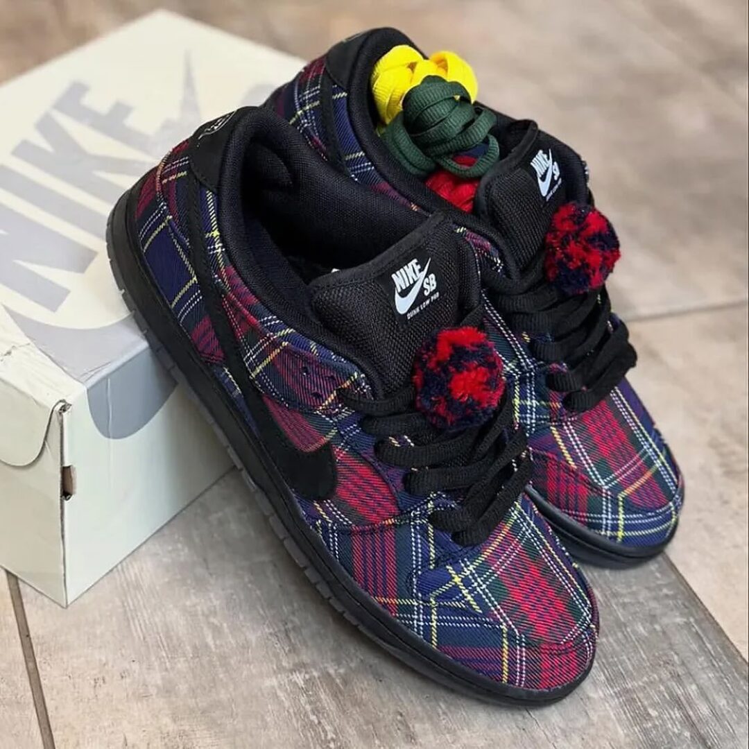 【2025年末 発売予定】The Nardwuar × NIKE SB DUNK LOW PRO “Multi/Black” (ナードゥアー ナイキ ダンク ロー プロ “マルチ/ブラック”) [II1493-600]