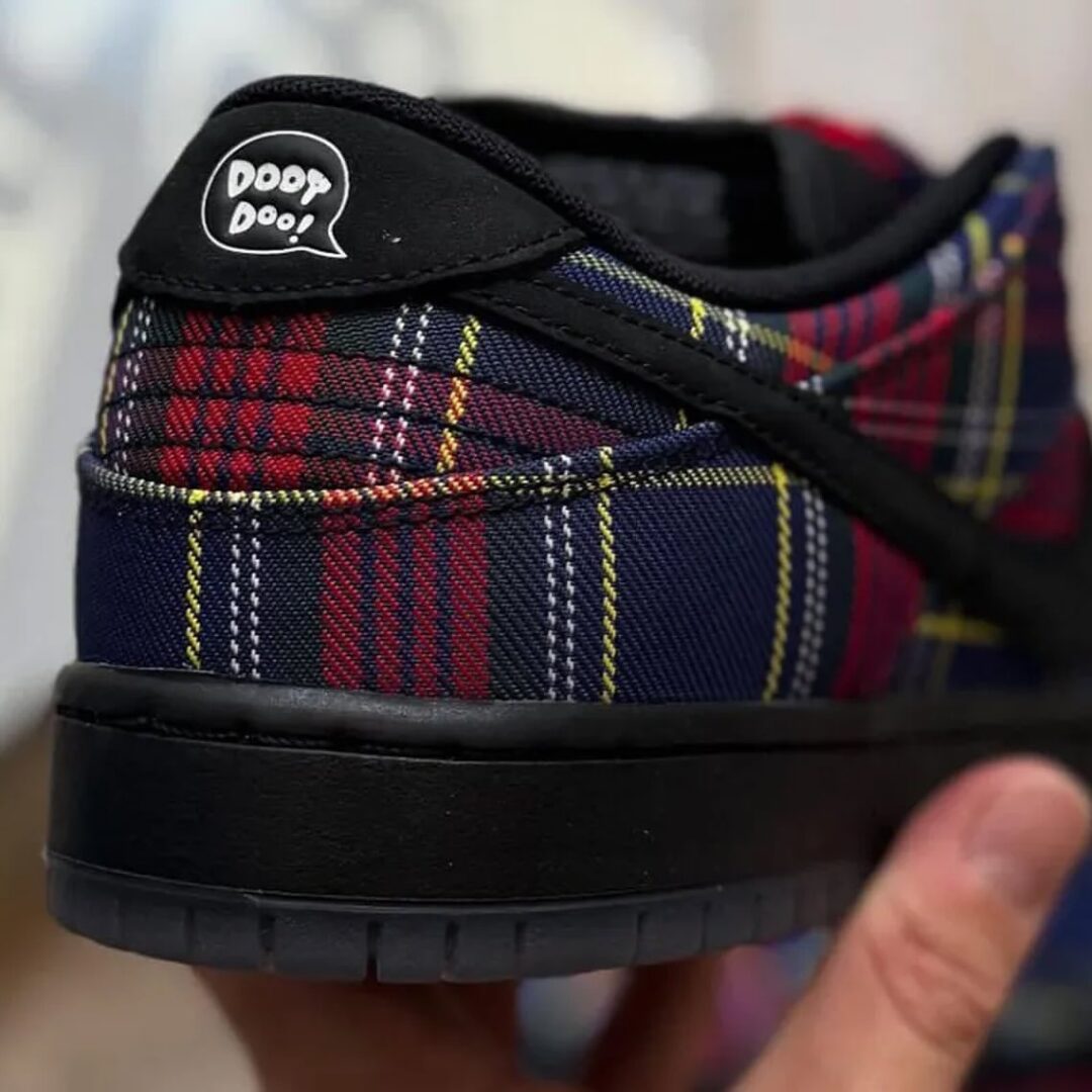 【2025年末 発売予定】The Nardwuar × NIKE SB DUNK LOW PRO “Multi/Black” (ナードゥアー ナイキ ダンク ロー プロ “マルチ/ブラック”) [II1493-600]