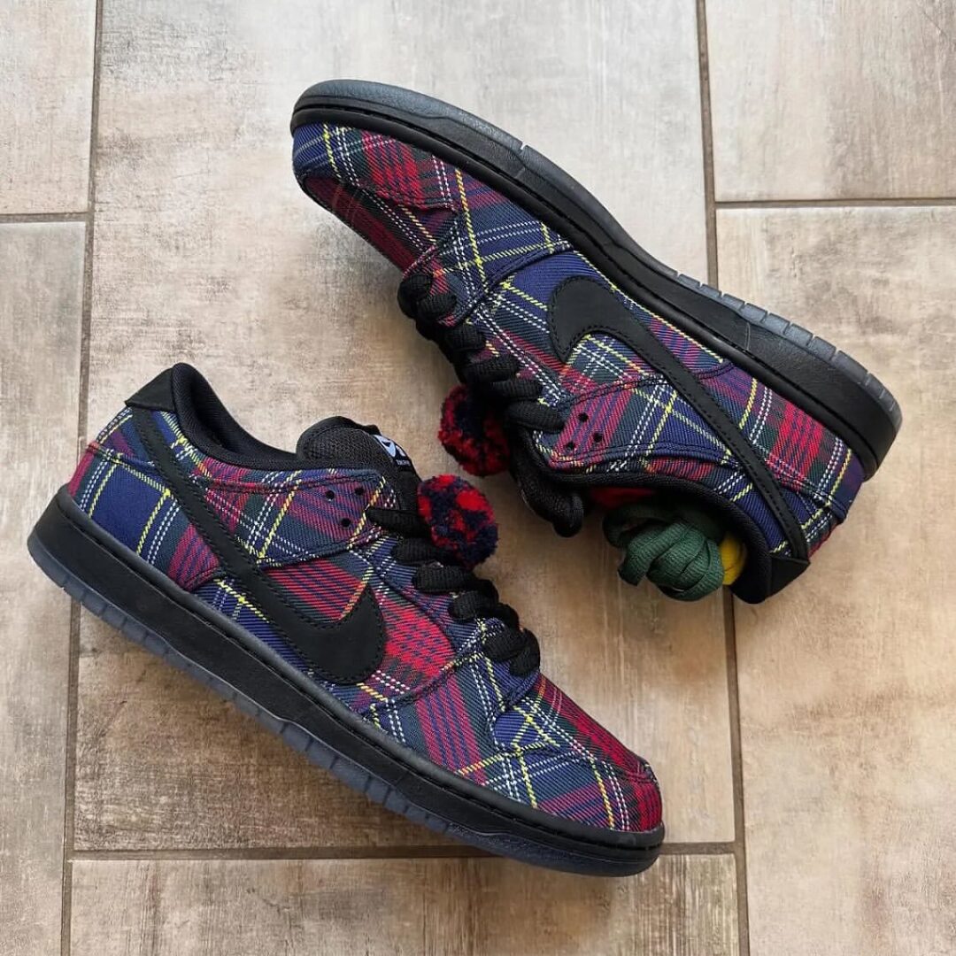 【2025年末 発売予定】The Nardwuar × NIKE SB DUNK LOW PRO “Multi/Black” (ナードゥアー ナイキ ダンク ロー プロ “マルチ/ブラック”) [II1493-600]