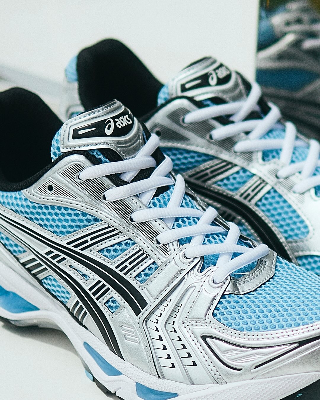 【2025年 5/22 発売】ASICS GEL-KAYANO 14 “Arctic Sky/Pure Silver” (アシックス ゲルカヤノ 14) [1203A537.400]
