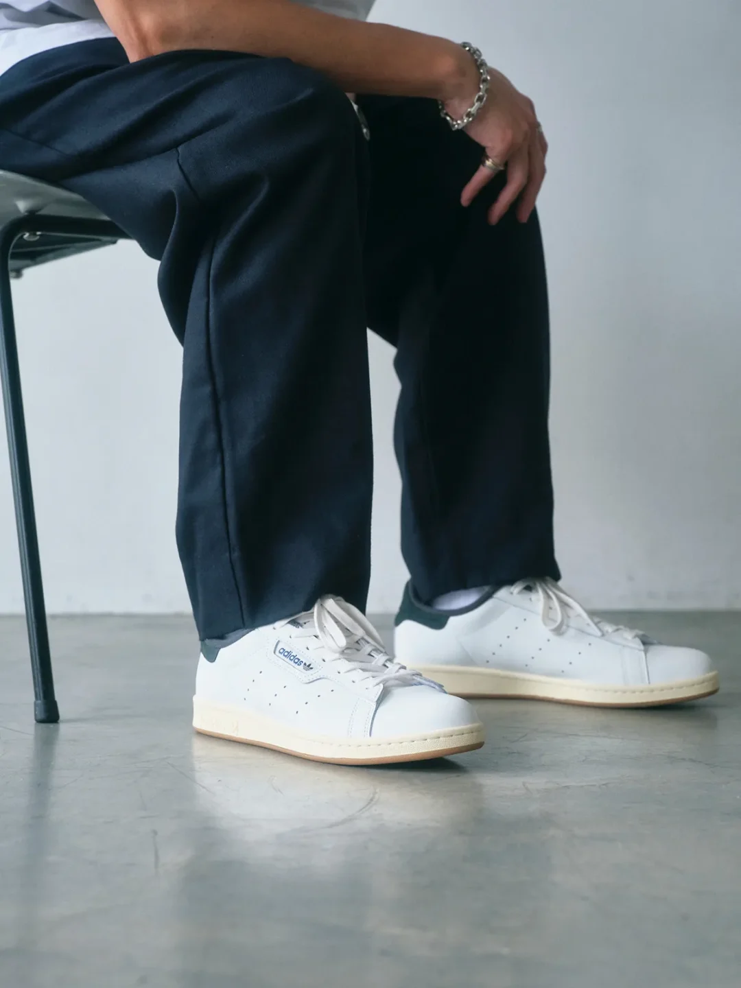 【2025年 5/24 発売】BILLY’S EXCLUSIVE adidas Originals STAN SMITH “White/Carbon/Brown Desert” (ビリーズ アディダス オリジナルス スタンスミス “ホワイト/カーボン/ブラウン”) [ID1353/ID1354]