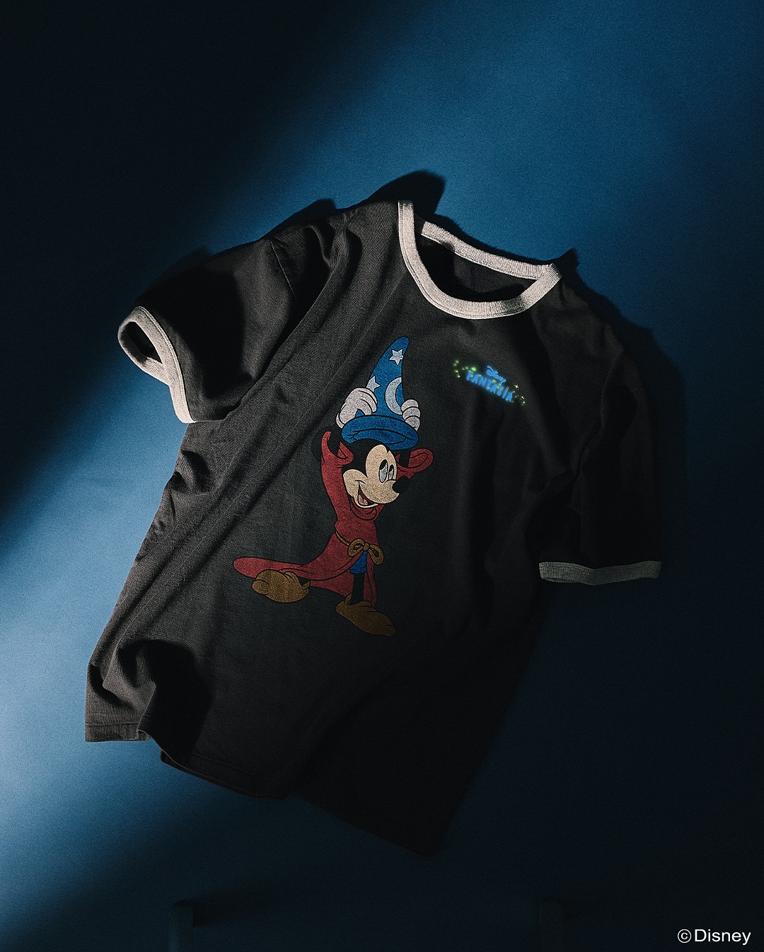 ミッキーマウス 別注 ファンタジア JOURNAL STANDARD 別注 “蓄光” プリント TEEが 2025年 6月下旬 発売 (Disney MICKEY MOUSE FANTASIA ジャーナルスタンダード)