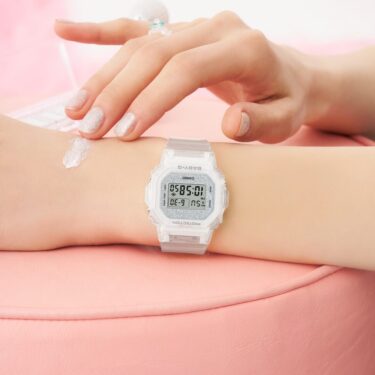G-SHOCKからキラキラ輝くグリッターダイアル & スケルトン バンドデザインモデル “BGD-565GC-7JF”が発売 (Gショック ジーショック)