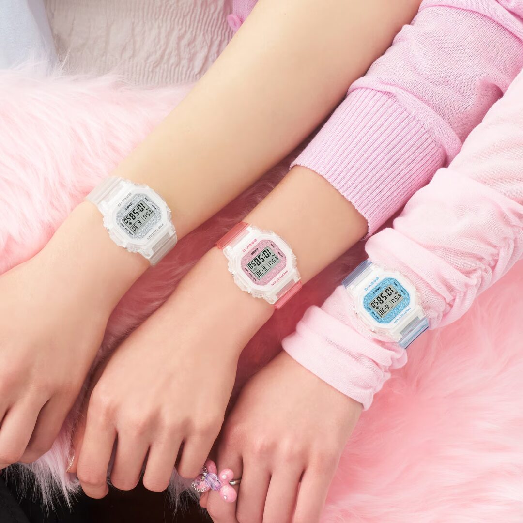 G-SHOCKからキラキラ輝くグリッターダイアル & スケルトン バンドデザインモデル “BGD-565GC-7JF”が発売 (Gショック ジーショック)