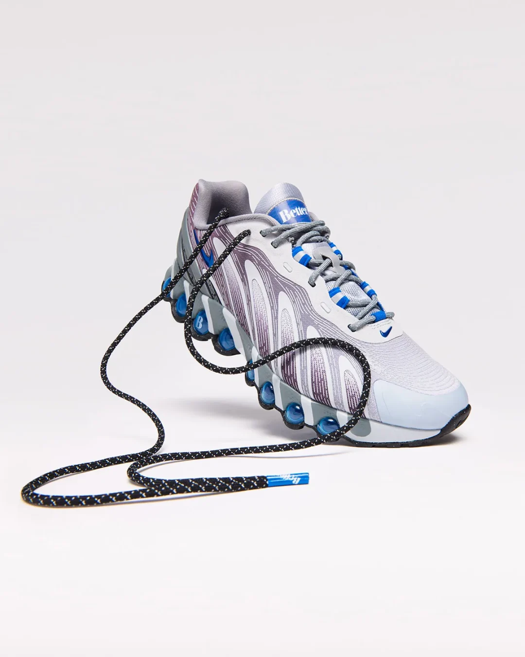 【2025年 6/13 発売予定】BETTER GIFT SHOP × NIKE AIR MAX DN8 “Metallic Silver/Game Royal” (ベター ギフトショップ ナイキ エア マックス ディーエヌエイト “シルバー/ロイヤル”) [IB7455-012]