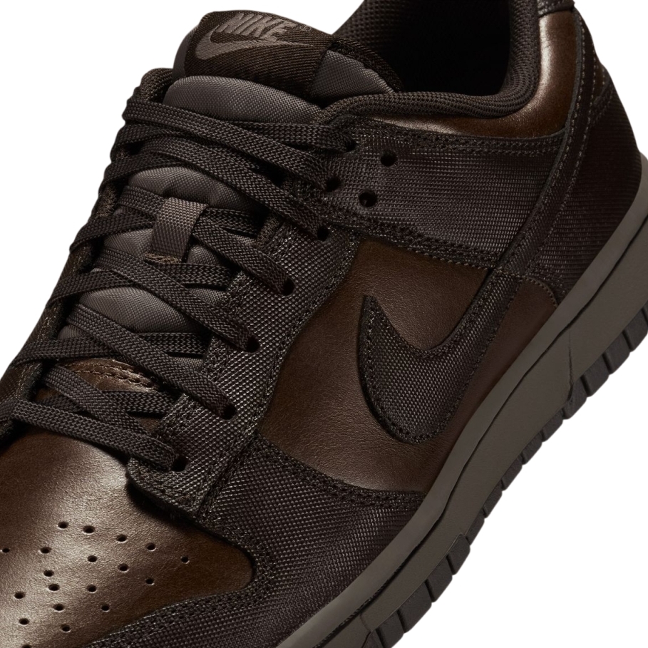 【2025年 秋 発売予定】NIKE DUNK LOW “Ironstone/Velvet Brown” (ナイキ ダンク ロー レトロ “アイアンストーン/ベルベットブラウン”) [HQ1979-001]