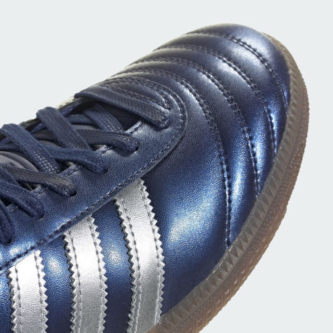 【2025年 発売】adidas Originals SAMBA JP “Dark Blue/Silver Metallic/Gum” (アディダス オリジナルス サンバ “ブルー/シルバー/ガム”) [JR2180]