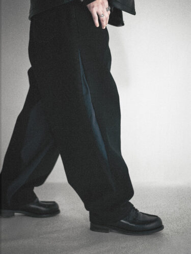 Levi's「LEVI.JP EXCLUSIVE 550™ CUSTOMIZED EXPANSION BAGGY JEANS V2 S/D」 (リーバイス)