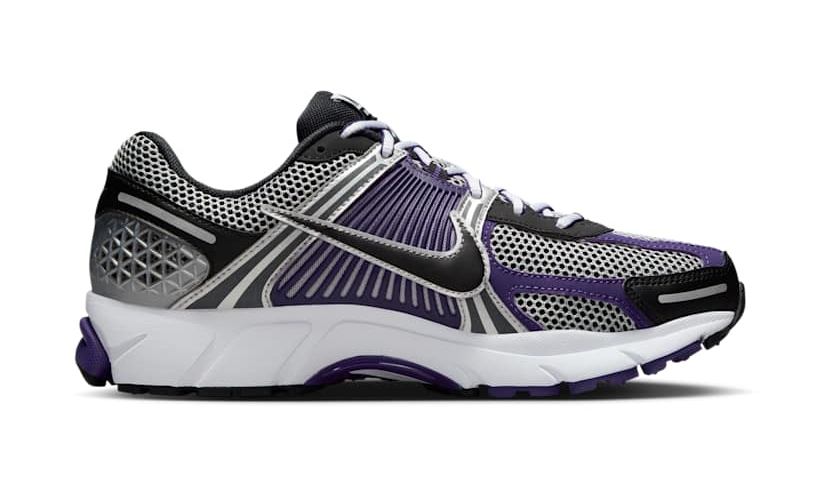 【2025年 発売予定】NIKE ZOOM VOMERO 5 “Metallic Silver/Court Purple” (ナイキ ズーム ボメロ 5 “シルバー/パープル”) [IM2220-095]