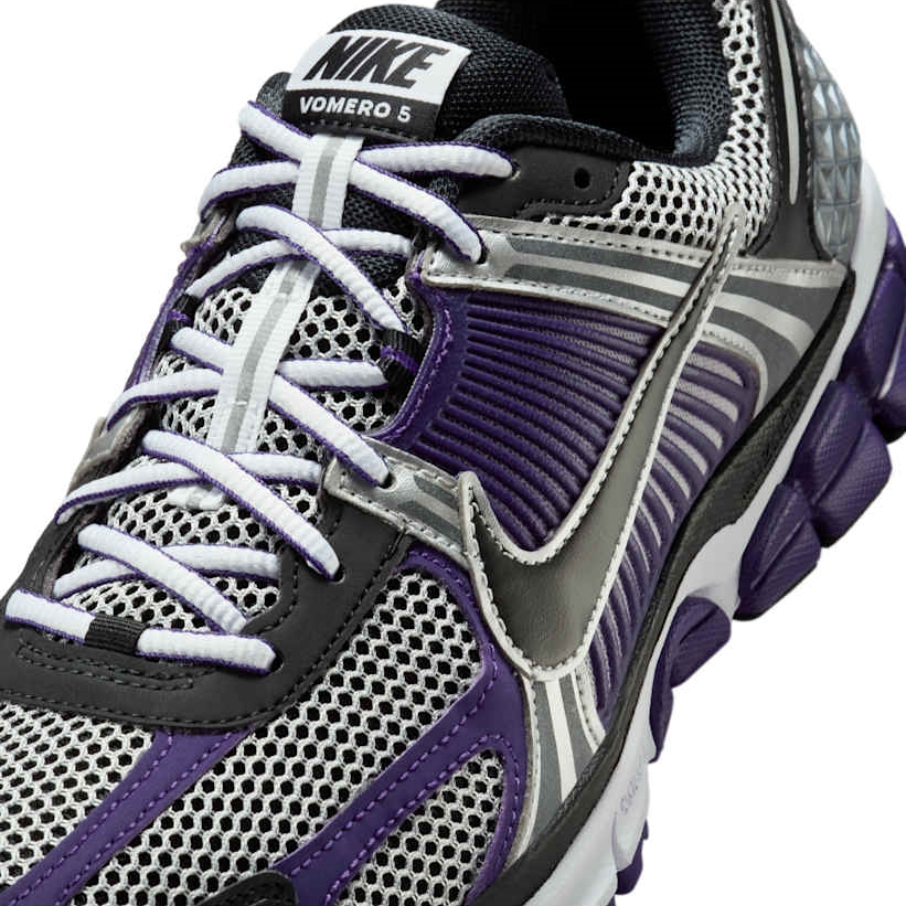 【2025年 発売予定】NIKE ZOOM VOMERO 5 “Metallic Silver/Court Purple” (ナイキ ズーム ボメロ 5 “シルバー/パープル”) [IM2220-095]