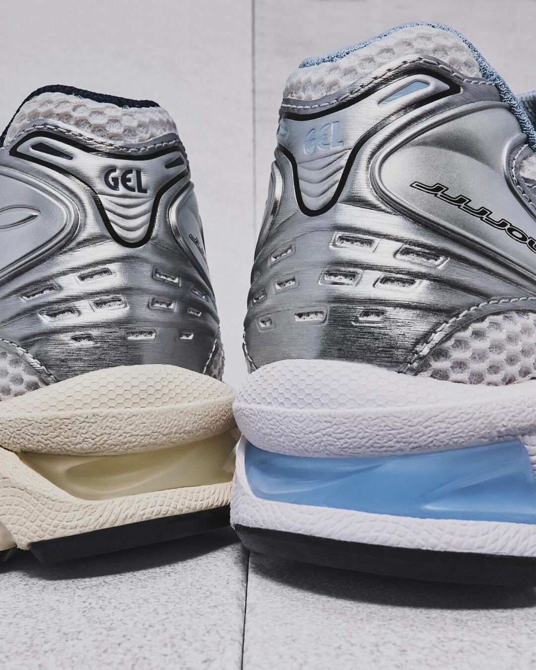 【2025年 6/12 & 6/14 発売】JJJJound x ASICS GEL-KAYANO 14 “Silver/Blue” (ジョウンド アシックス ゲルカヤノ 14) [1203A961.101]
