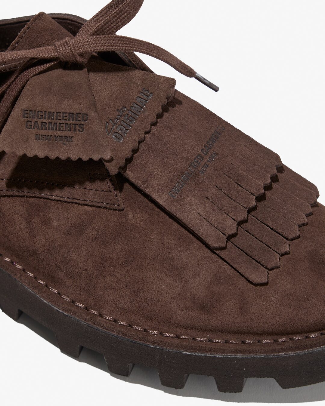 ENGINEERED GARMENTS x Clarks コラボ第2弾 “Desert Khan”が2025年 5/16 発売 (エンジニアド ガーメンツ クラークス)