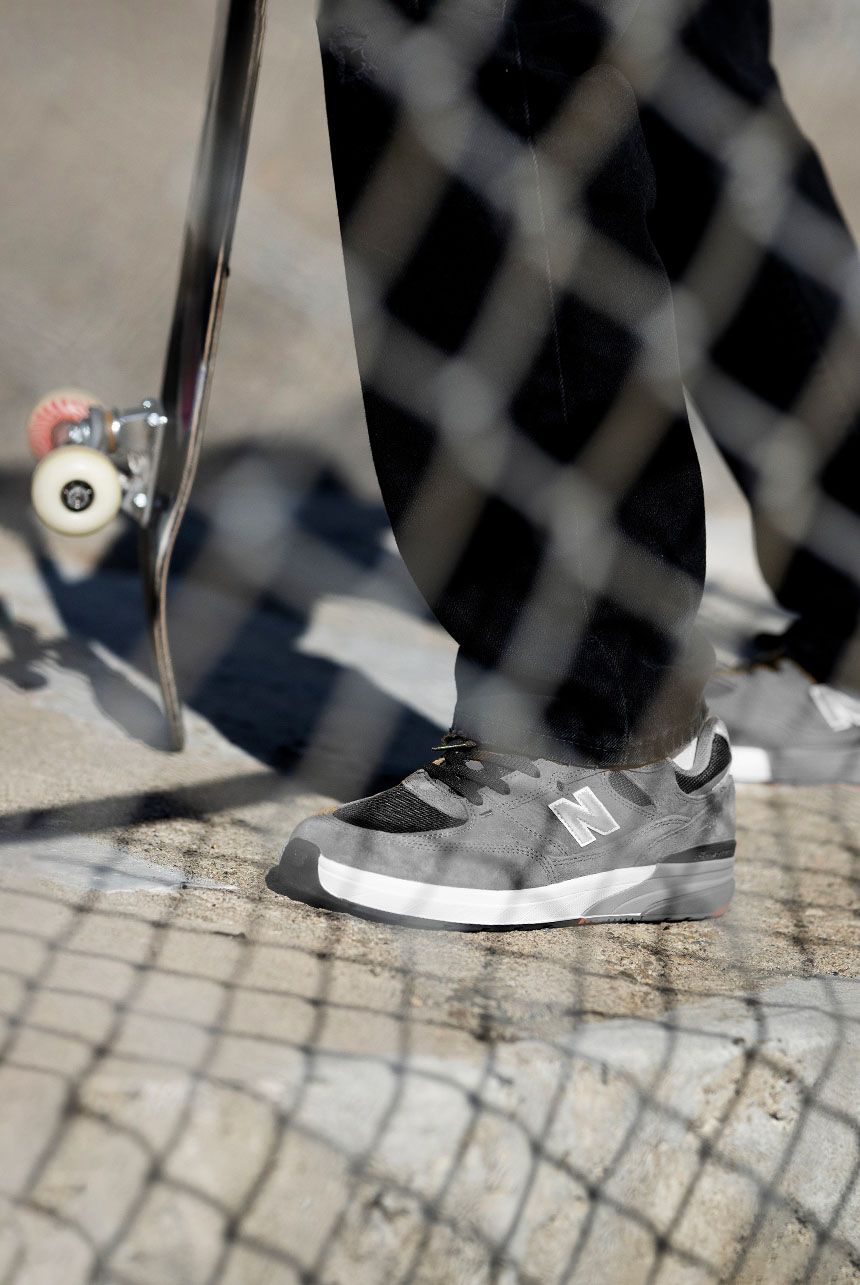 【2025年 5/26 発売】Andrew Reynolds x New Balance Numeric NM933 GDY “Grey Days” (アンドリュー・レイノルズ ニューバランス ヌメリック) [NM933GDY]