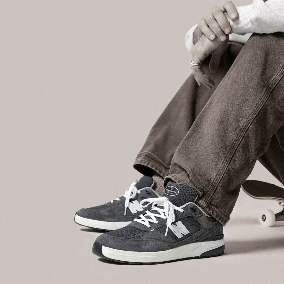 【2025年 5/26 発売】Andrew Reynolds x New Balance Numeric NM933 GDY “Grey Days” (アンドリュー・レイノルズ ニューバランス ヌメリック) [NM933GDY]