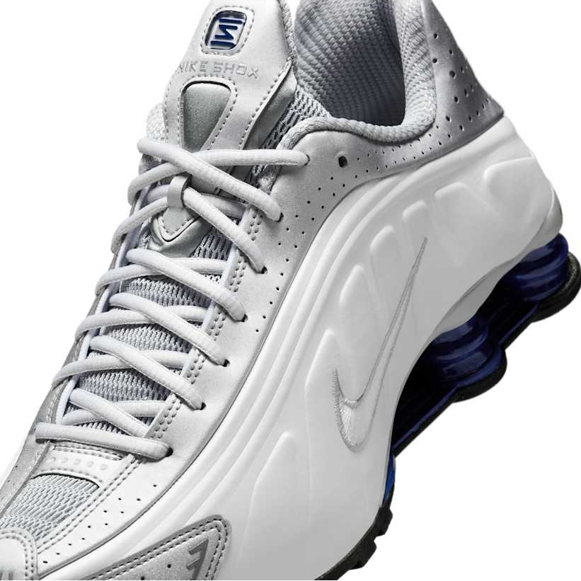 【2025年 発売予定】NIKE SHOX R4 “Metallic Silver/White/Deep Royal Blue” (ナイキ ショックス “メタリックシルバー/ホワイト/ロイヤル”) [HQ1988-102]