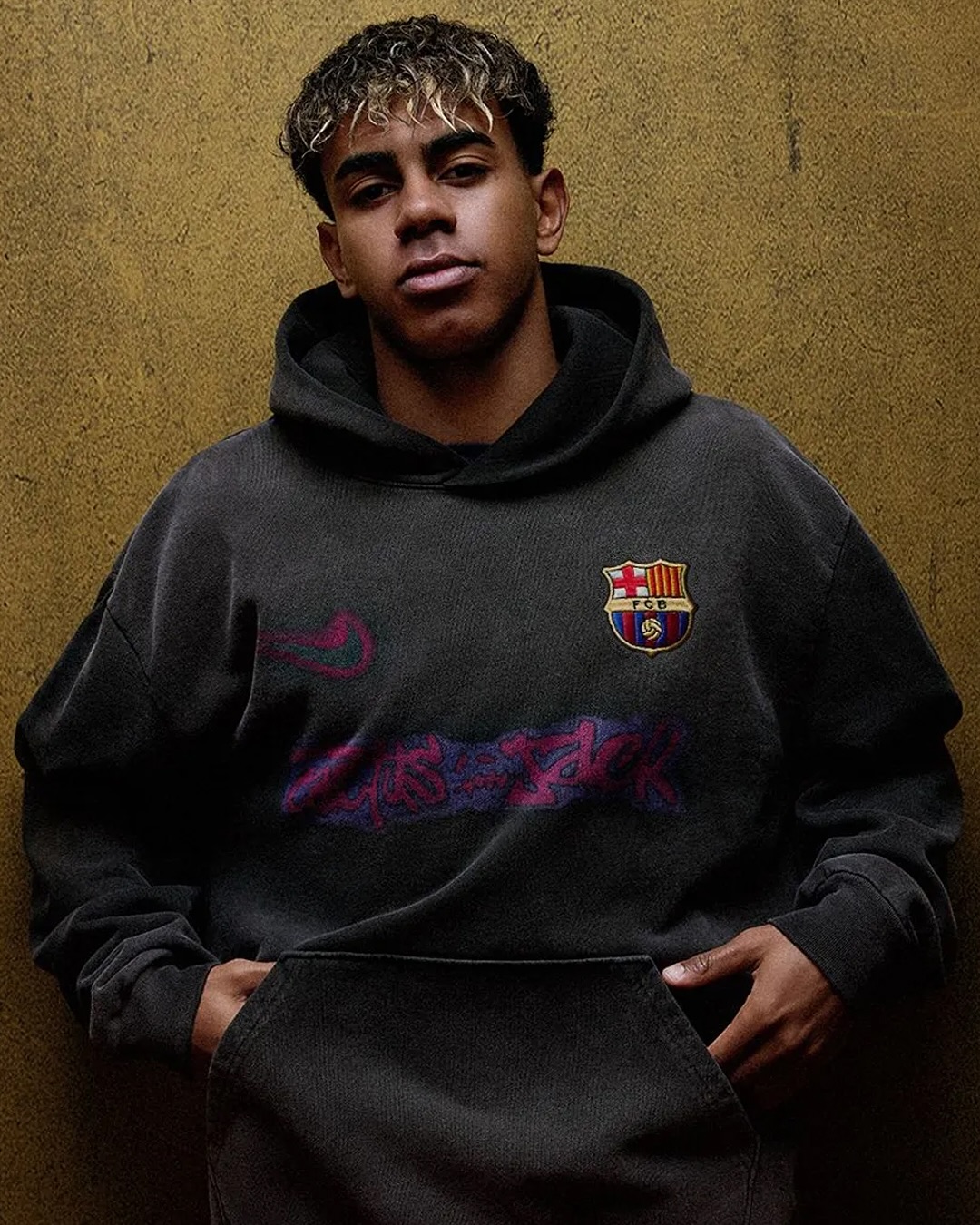 Travis Scott × FC バルセロナ コラボレーションが海外で発売 (トラヴィス・スコット Barcelona collaboration)
