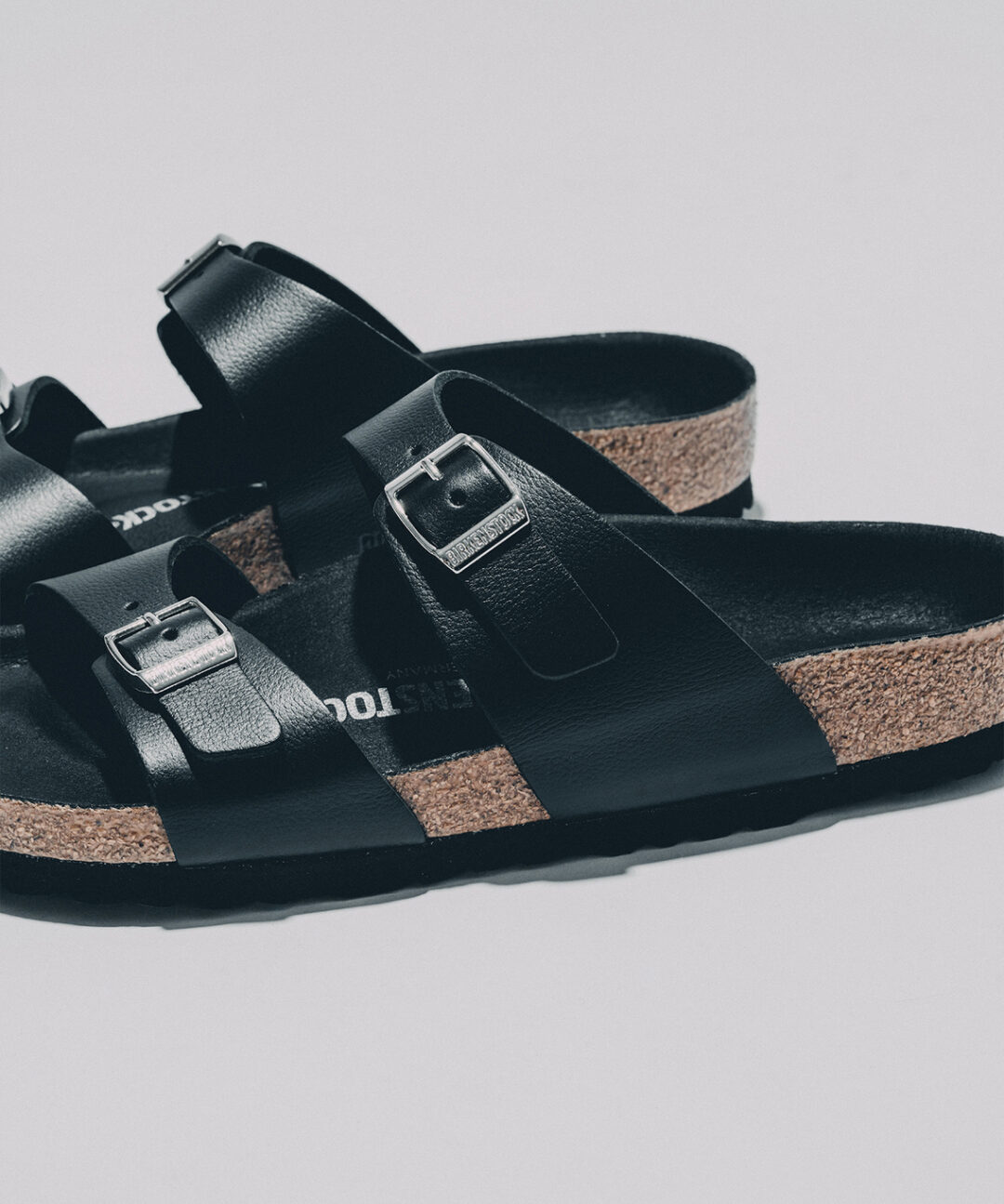 BIRKENSTOCK for EDIFICE/IENA “Sydney LENA Black”が2025年 6月中旬 発売 (ビルケンシュトック エディフィス イエナ)