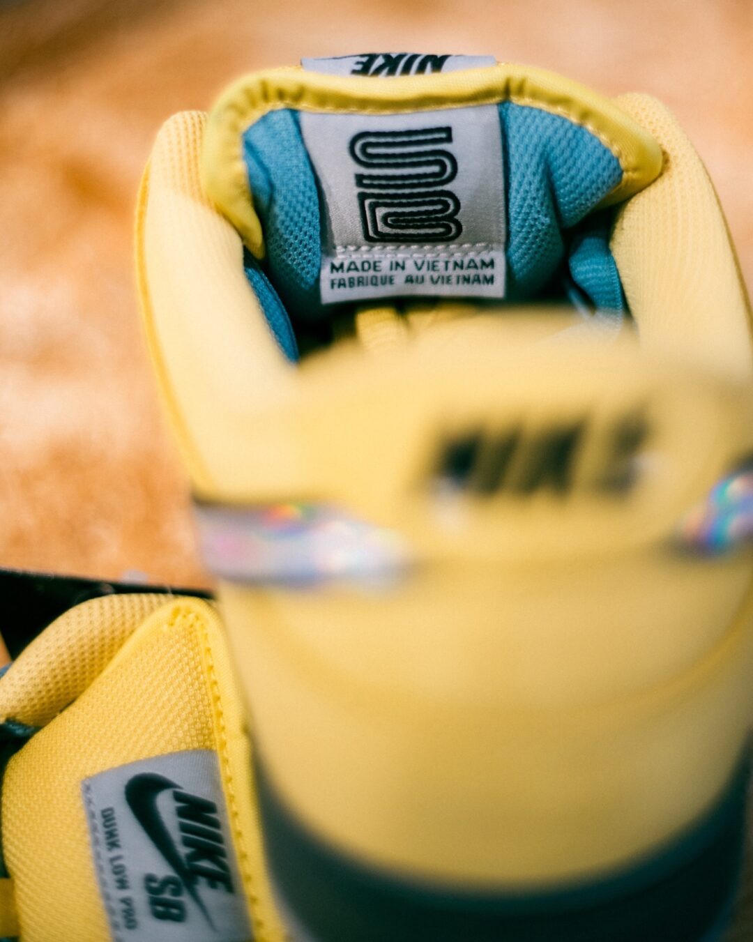 【2026年 5/1 発売】NIKE SB DUNK LOW PRO PREMIUM “Muni/Lightening/Denim Turquoise” (ナイキ ダンク ロー プロ プレミアム “ライトニング/デニムターコイズ”) [IR1888-700]