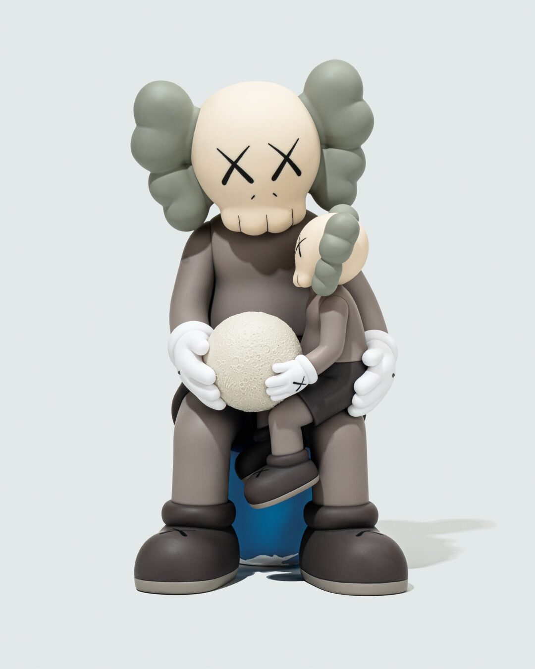KAWS:HOLIDAY THAILAND limited editionが海外 2025年 5/12 & 5/13 発売 (カウズ ホリデー タイ リミテッド エディション)