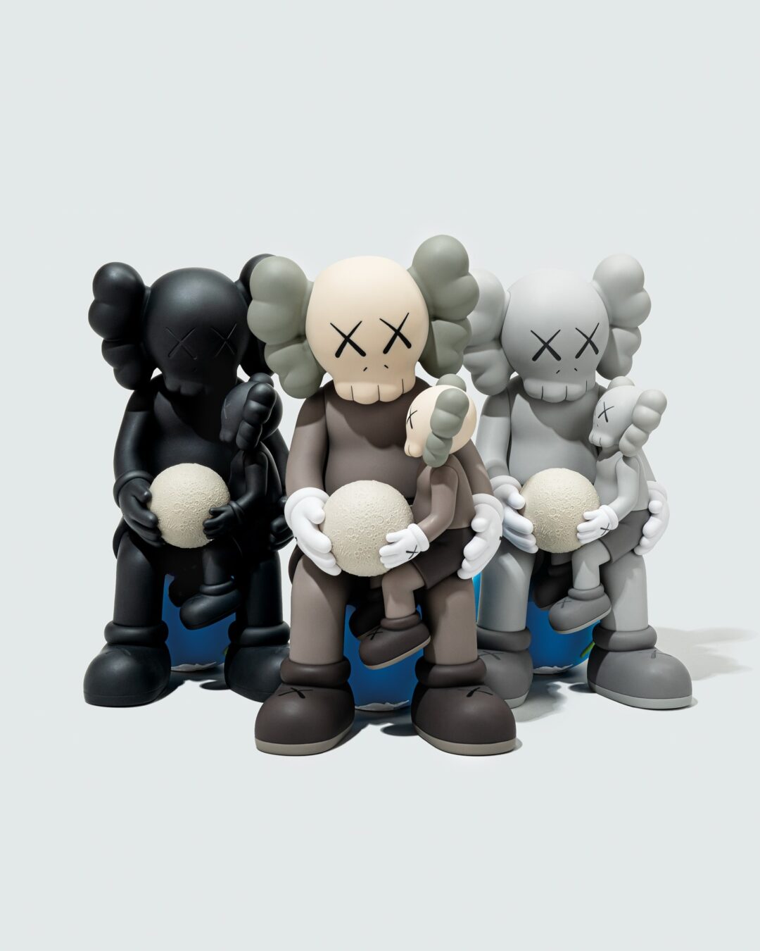 KAWS:HOLIDAY THAILAND limited editionが海外 2025年 5/12 & 5/13 発売 (カウズ ホリデー タイ リミテッド エディション)