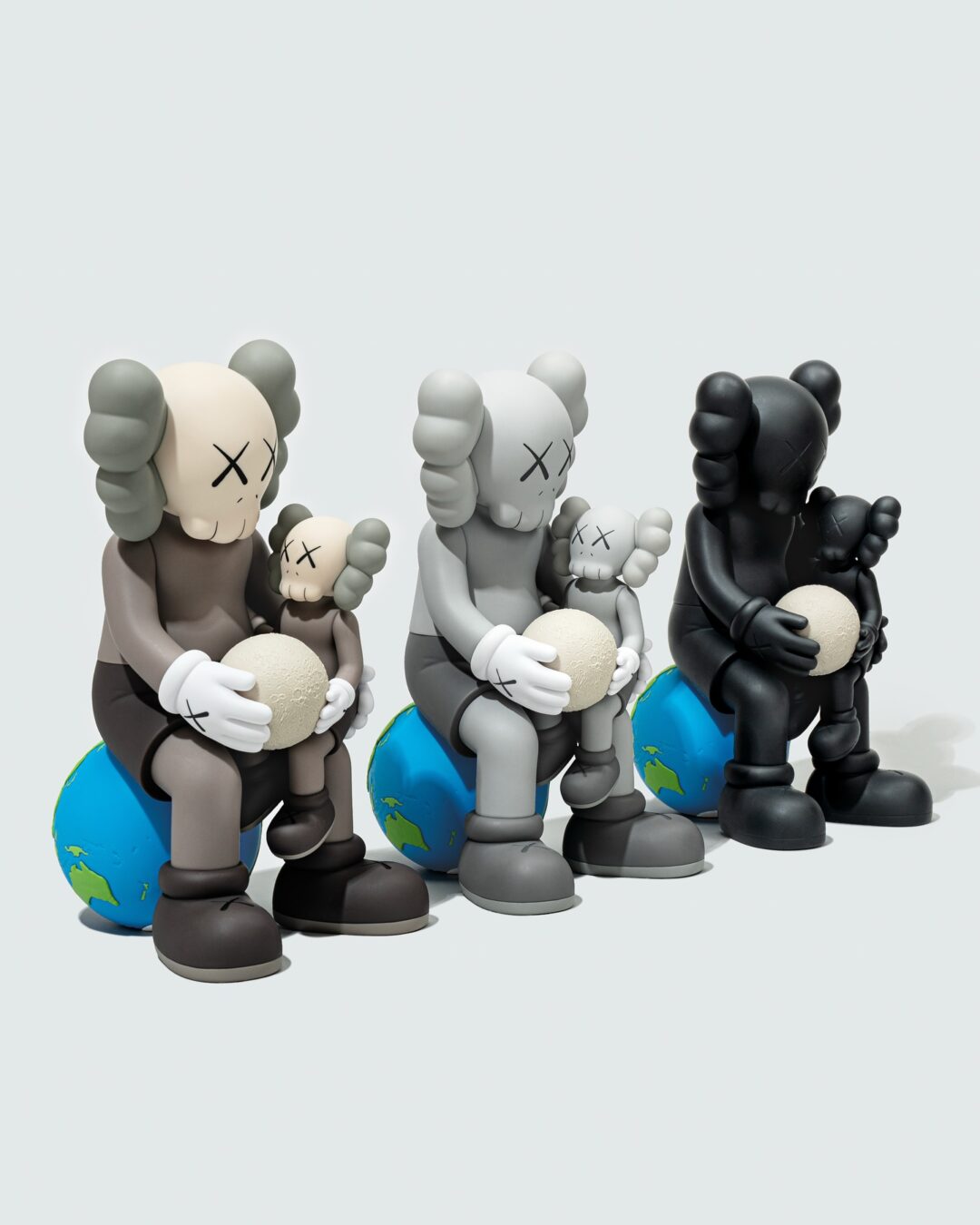 KAWS:HOLIDAY THAILAND limited editionが海外 2025年 5/12 & 5/13 発売 (カウズ ホリデー タイ リミテッド エディション)