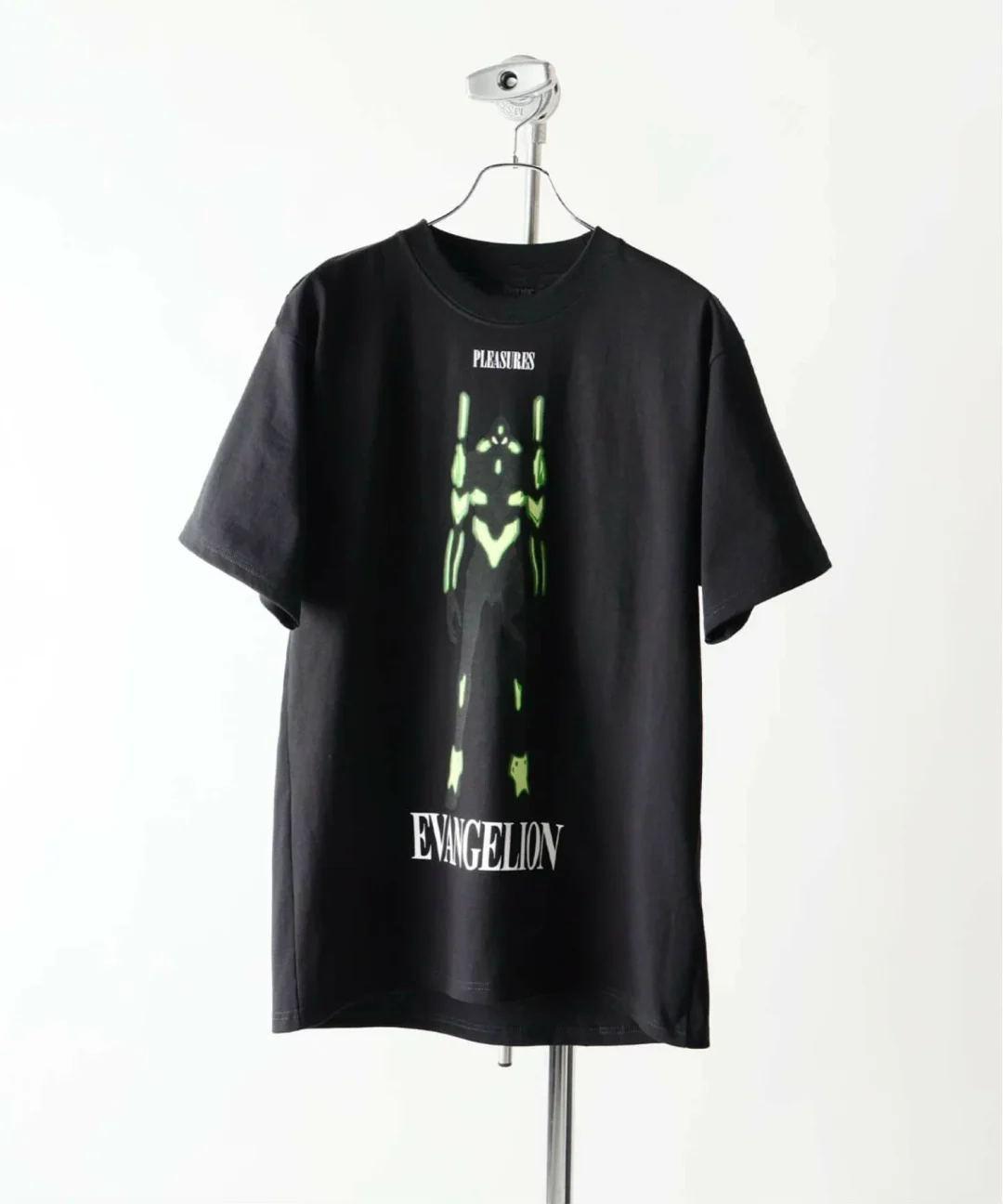 プレジャーズ × 新世紀エヴァンゲリオン 最新コラボレーションが2025年 5/16 発売 (PLEASURES EVANGELION)
