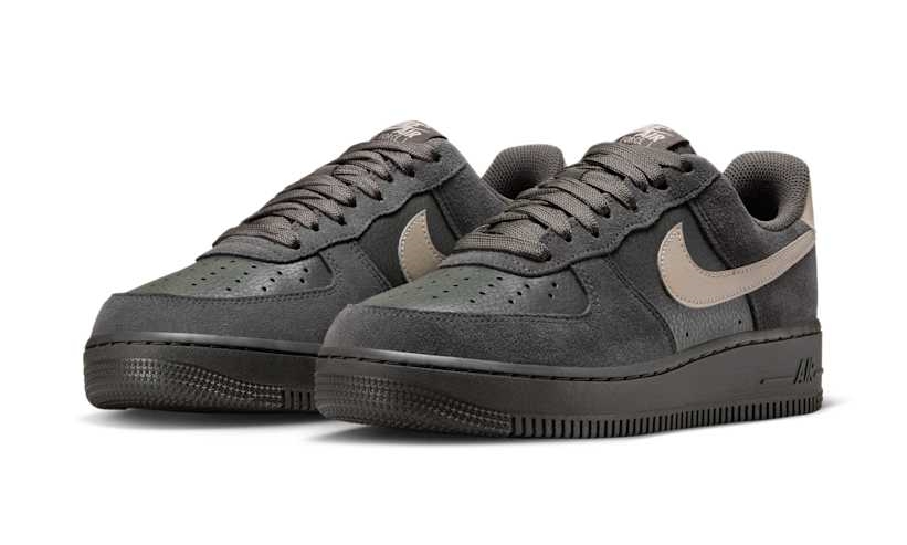 【2025年 秋 発売予定】NIKE W AIR FORCE 1 LOW SUEDE “Medium Ash/Off Noir” (ナイキ エア フォース 1 ロー スエード “ミディアムアッシュ/オフノワール”) [II7650-200]