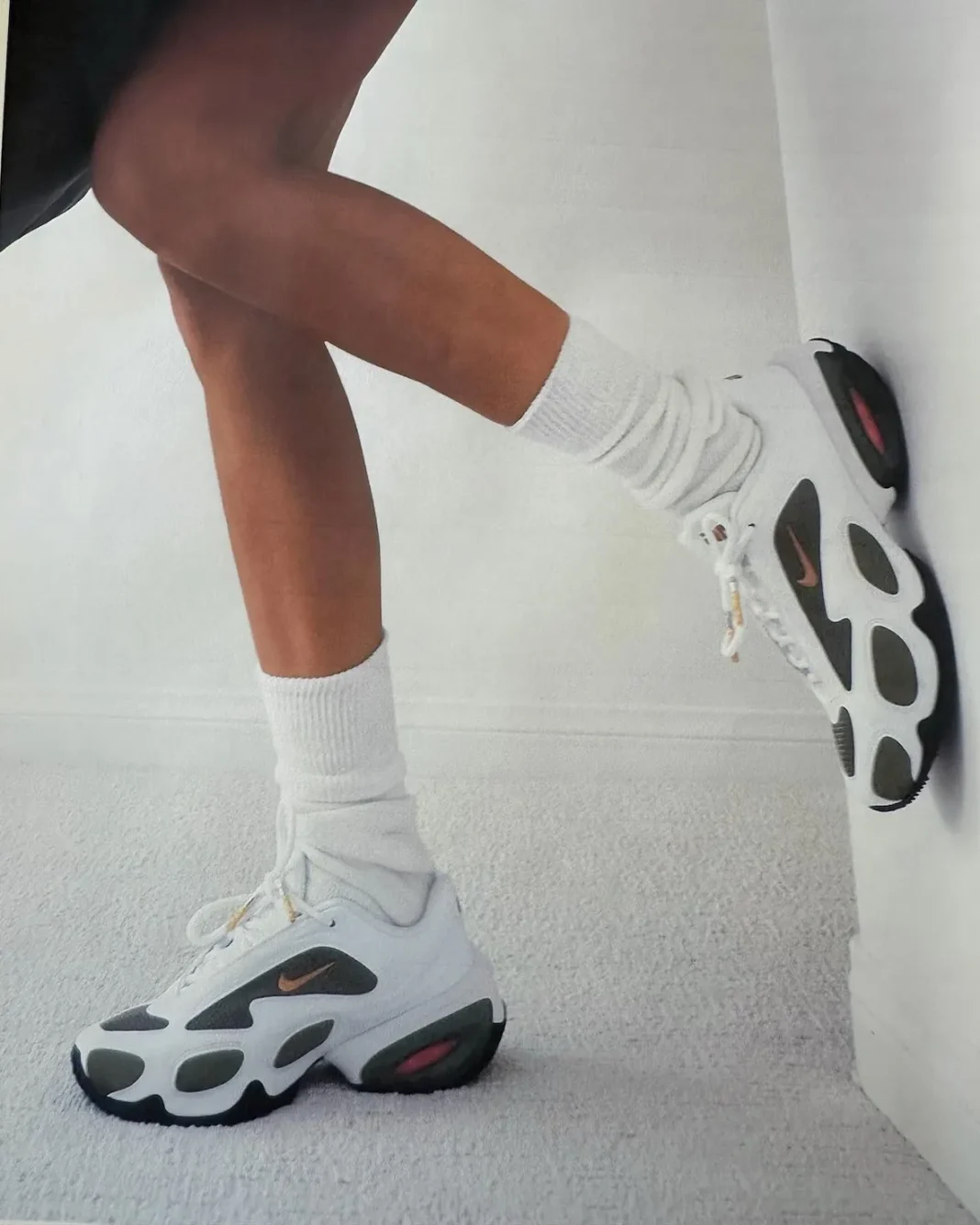 【海外 2025年 5/30 & 6/23 & 7/17 発売予定】Veneda Carter x NIKE AIR MAX MUSE (ヴェネダ・カーター ナイキ エア マックス ミューズ) [HV9928-100/HV9929-100]