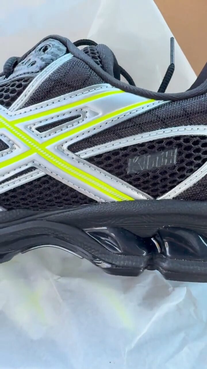 KITH Ronnie Fieg x ASICS ASICS GEL-NIMBUS 10.1 “Black/Volt” (キス ロニー・ファイグ アシックス ゲルニンバス)