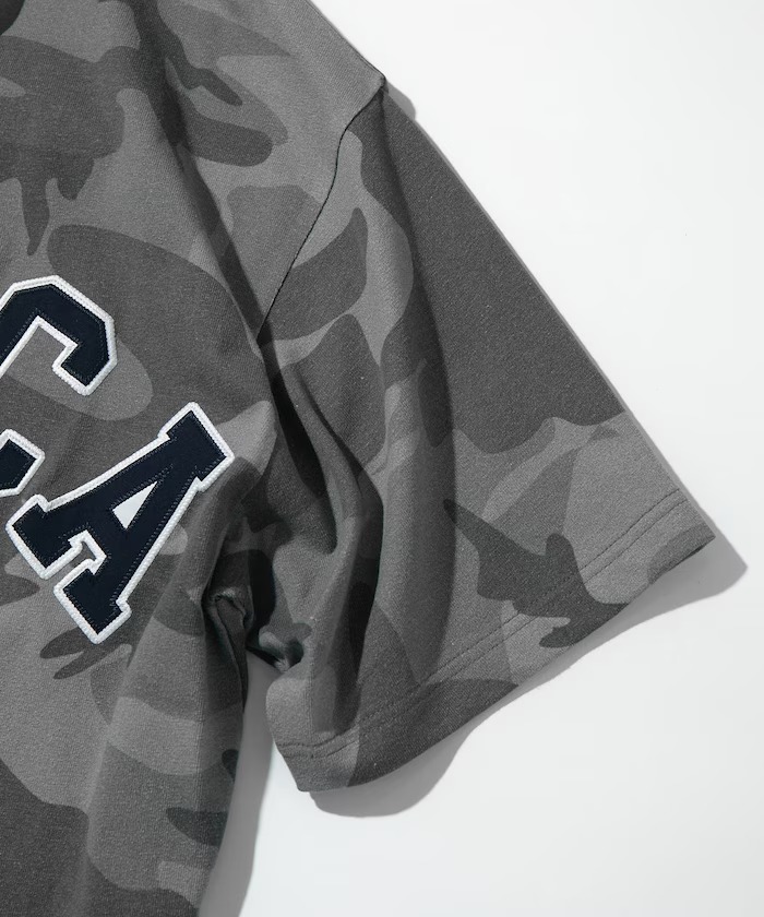 NAUTICA “ビックシルエット アーチロゴ カモフラ柄 クルーネックTシャツ”が発売 (ノーティカ)