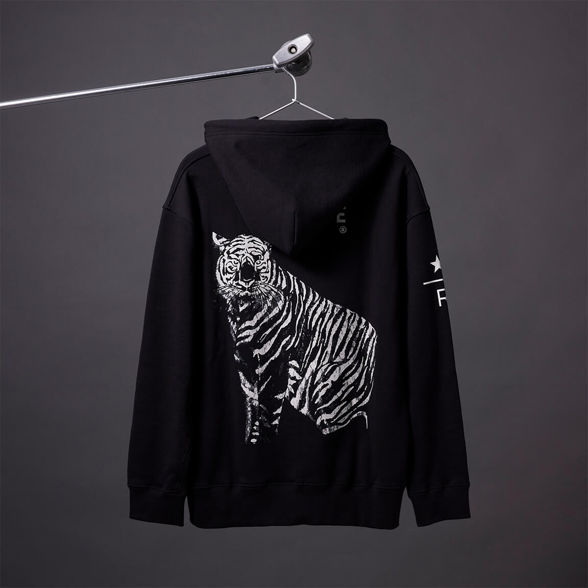 WILDSIDE YOHJI YAMAMOTO × STARBUCKS RESERVE ROASTERY TOKYO コラボが 2025年 5/20 発売 (ヨウジヤマモト スターバックス リザーブ ロースタリー 東京)
