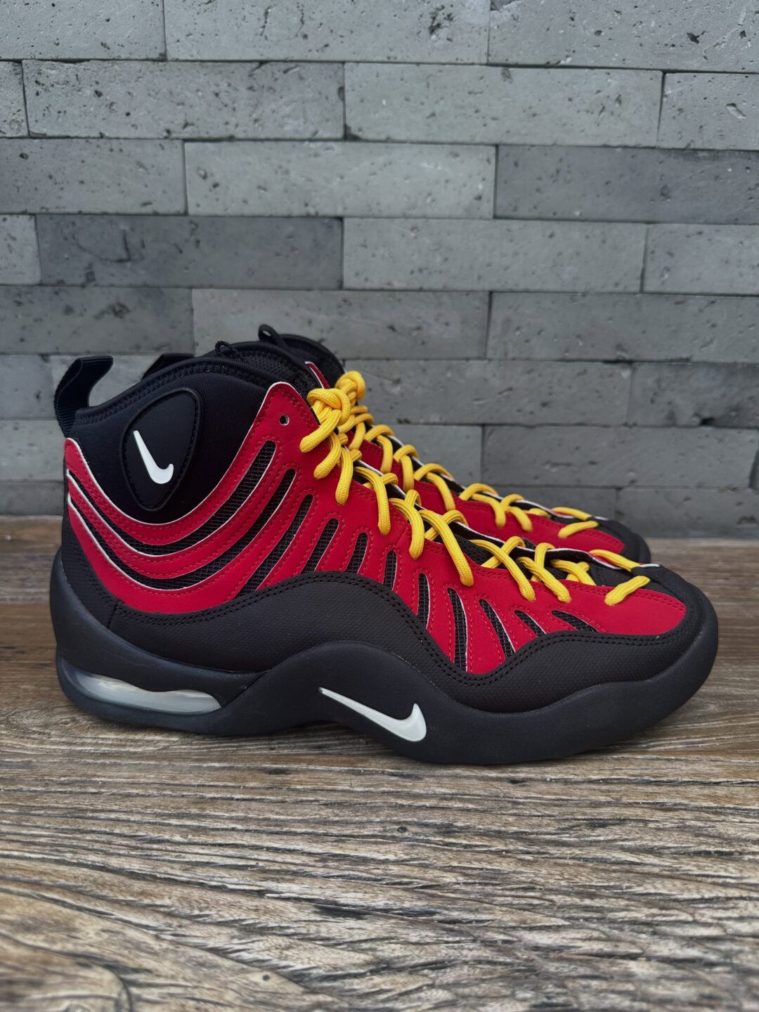 【2026年 秋 復刻予定】NIKE AIR BAKIN OG “Varsity Red” (ナイキ エア ベイキン “バーシティレッド”) [IQ5365-600]