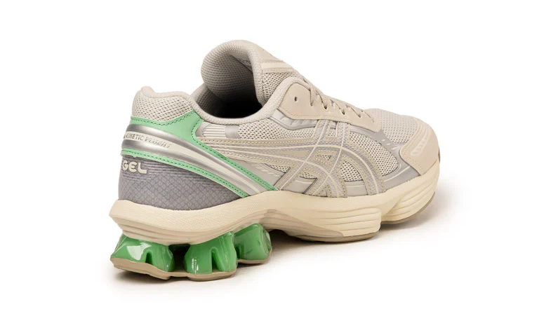【2025年 6/1 発売】 ASICS GEL KINETIC FLUENT “Smoke Grey/Pure Silver” (アシックス ゲルキネティック) [1203A591.026]