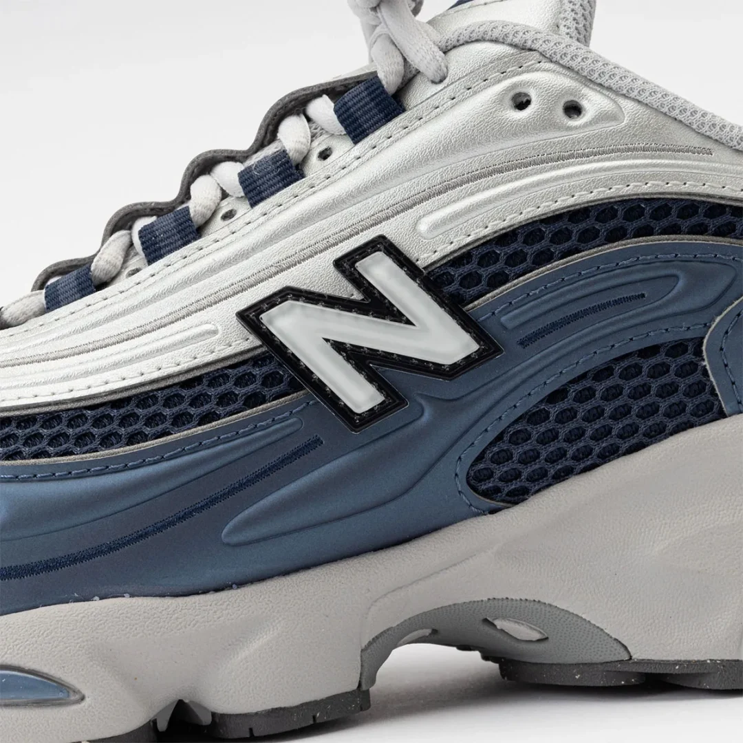【2025年 発売】New Balance M1000 P “Vintage Indigo/Light Silver Metallic” (ニューバランス) [M1000P]