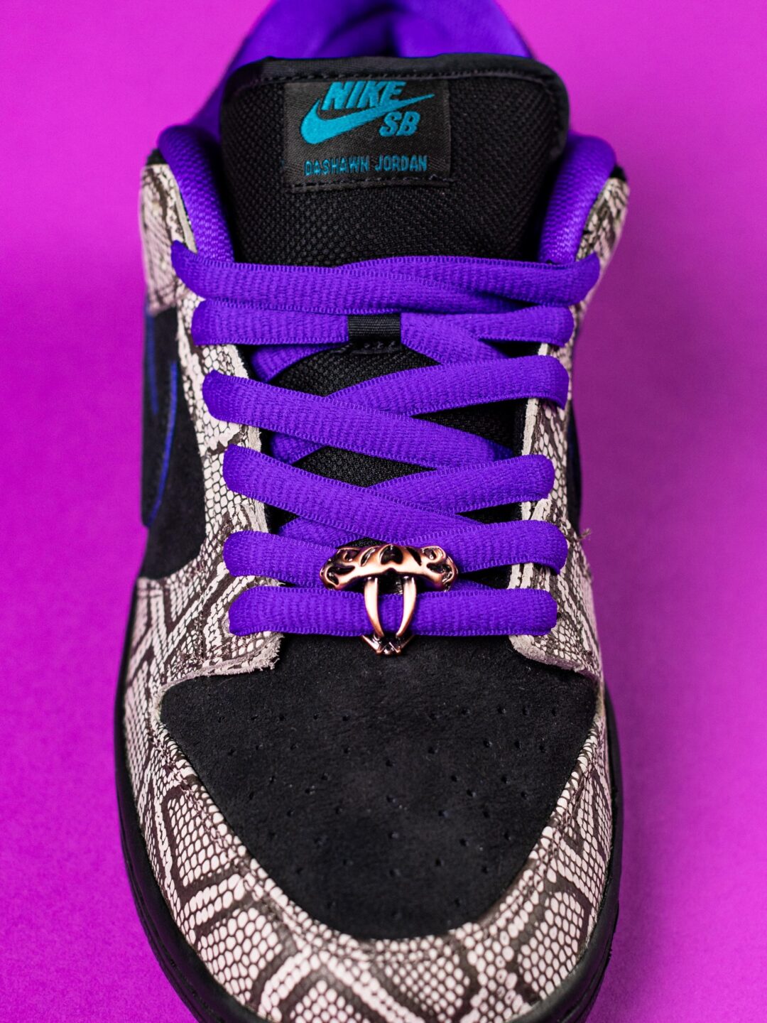 【2026年 3/17 発売】Dashawn Jordan × NIKE SB DUNK LOW (ダショーン・ジョーダン ナイキ ダンク ロー) [IB6208-200]