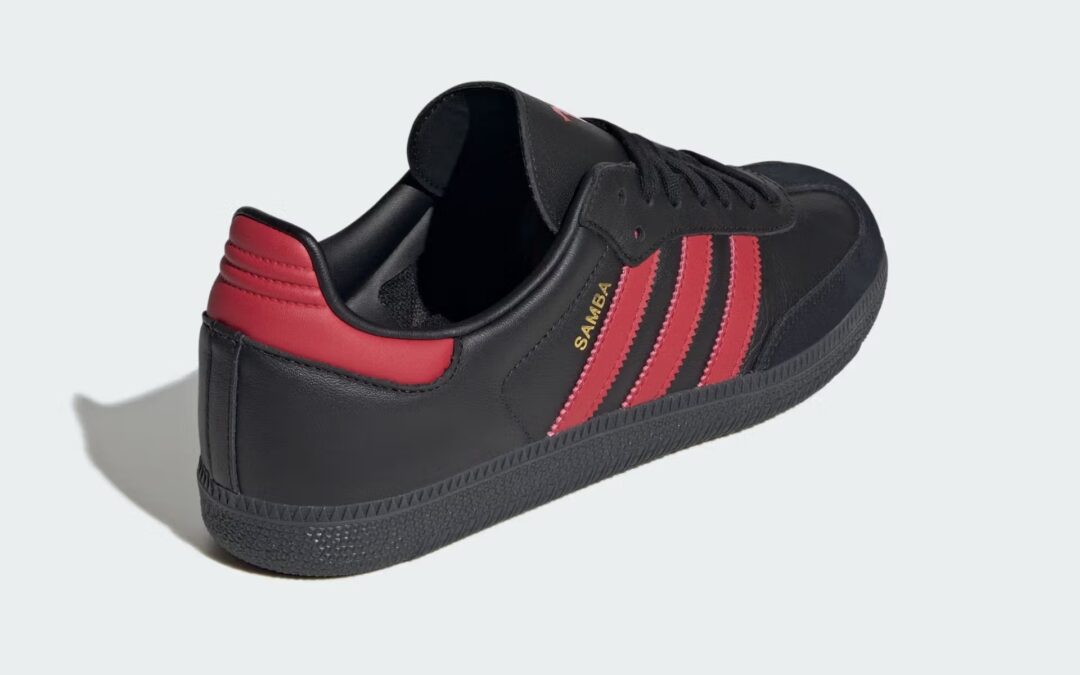 【2025年 発売予定】Manchester United × adidas Originals SAMBA “2025-2026/Black/Red” (マンチェスター・ユナイテッド アディダス オリジナルス サンバ) [JQ4036]