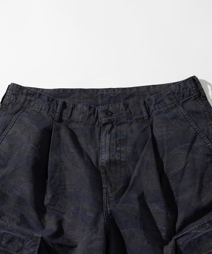 FREAK’S STORE “オーバーダイ カモ柄 バギーシルエット カーゴ スリークォーター ショートパンツ”が発売 (フリークスストア)